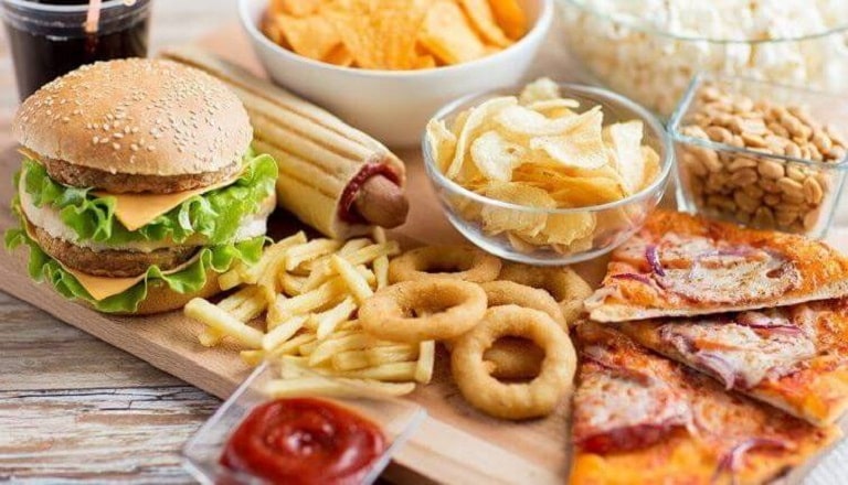 Đau dạ dày nên kiêng ăn thực phẩm giàu chất béo 
