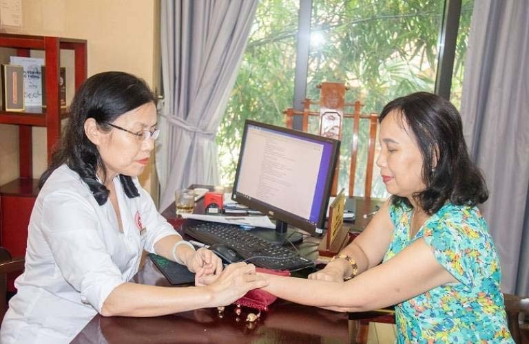 Bác sĩ Nguyễn Thị Vân Anh và những chia sẻ về cách xử lý viêm dạ dày HP bằng Đông y