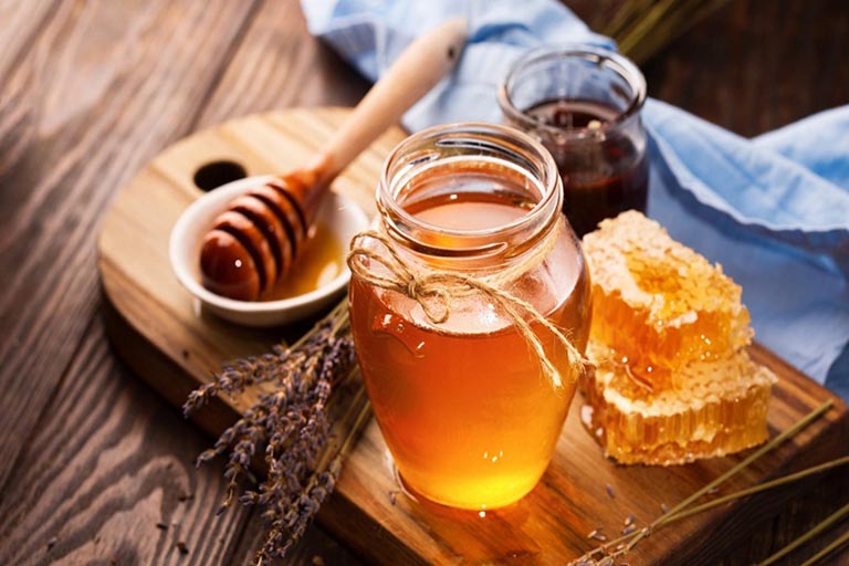 Mật ong là một nguyên liệu giúp khắc phục viêm loét dạ dày